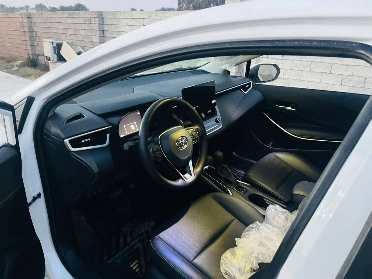 سلام عليكم البيع موديل 2025. هايبرد. فول موصفات. ماشي ٢٠٠٠. السعر 165.
سنويه بسمي. مكانه بغداد.  ***********
