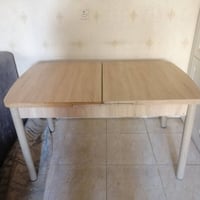 ميز طعام خشب • يتكبر ويتصغر • ٥ كراسي