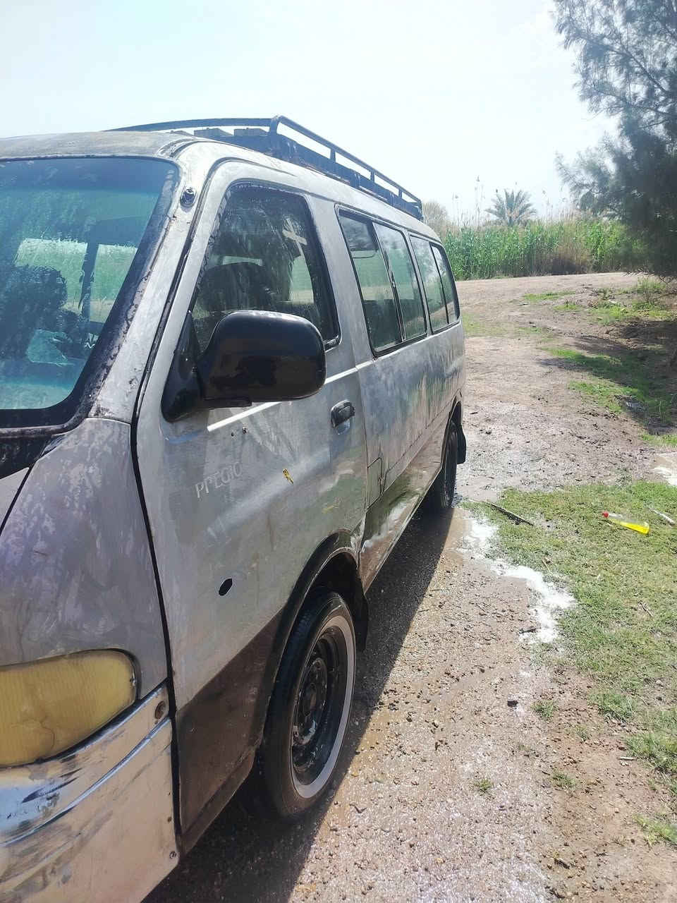 السلام عليكم
كيه بريجو البيع موديل 98 كير محرك اكسن
جدد شرط التحويل رقم كربلاء 
يرادلهه بس صبغ شاصي واحد مصلح
السعر 25وبيهه مجال مكان ابو غريب

***********
