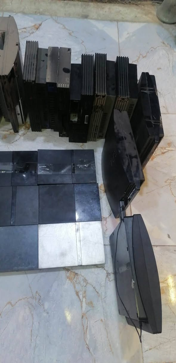 بلي 2 سلم العدد 9 شغلات 3 والباقي فحم
بلي 2 فات العدد 5 شغل 1 وباقي فحم
بلي 3 سلم 2 فحم  واحد ميعرض وثاني يفصل احمر
بلي 3 فات عدد 4 فحم يفصل 
 توصيل متوفر داخل النجف خارج النجف  
ابيع شلعه


**إذا كنت صاحب هذا الإعلان وتريد حذفه لأي سبب، رجاءا أرسل رسالة إلى الدعم الفني**