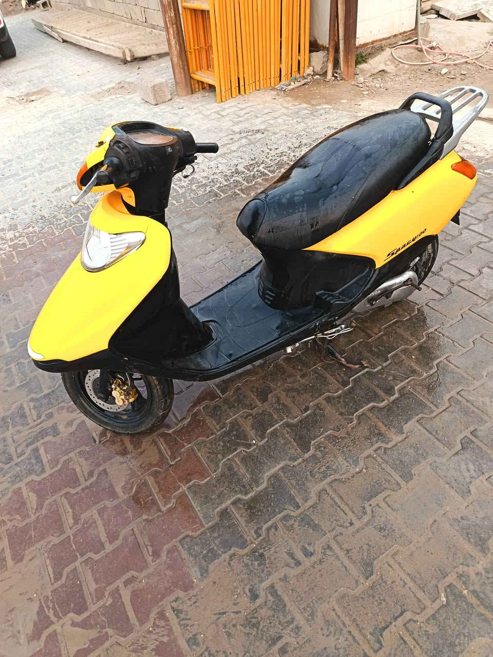 سلام عليكم سبيسي ياباني للبيع مكاني كوت خاجيه دراجه ناعمه ما بيه اي نقص عدا السلف
***********
