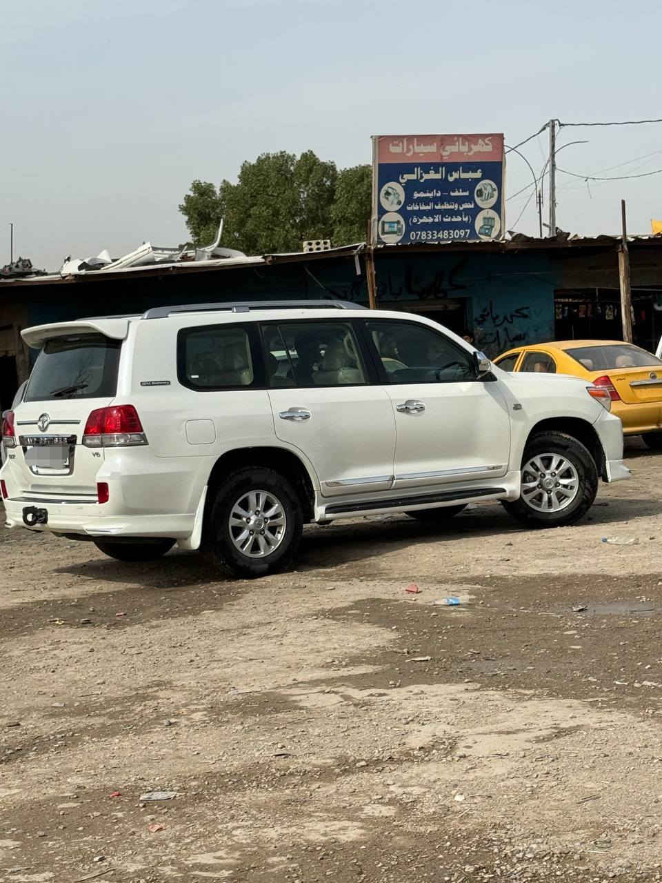 السلام عليكم
للبيع لاندكروز 2011
ستينيه معروفه مواصفاته
السياره بيه ثلاث قطع
مكان السياره حله
السعر 280 وبيه مجال
رقم الهاتف
***********
