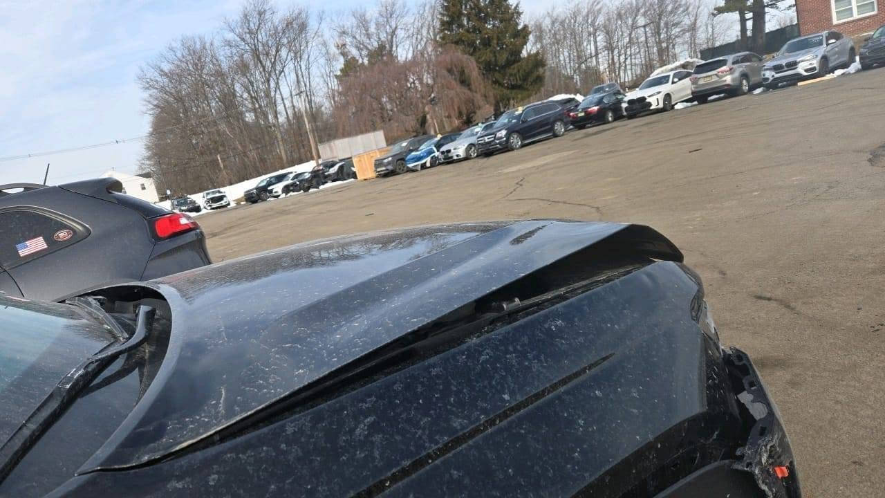 السلام عليكم جيب شيروكي مديل 25دخول جديد حادثه خفيف بنيد فقط بدون دواخل سيارة جديدة بمعنه الكلمه دخوله كتاب شهداء نص فول/ بصمه تشغيل/ تحديد مسار/ رادار امامي وخلفي/شاشه /فورويل /6سلندر/ السعر( 340)قابل للتفاوض الاستفسار ***********  ماشيه 12الف
