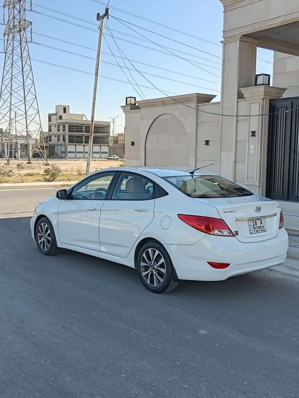 السلام. عليكم. 
أكسنت موديل 2016 
مكفوله كفاله عااامه 
كير مكينه حداديه تخم تاير كله 
جديد وبلادي مكينه 1600دوش 
كفاله عامه من كل. النواحي. تبريد ثلج تدفاء شغاله كهربايات بلادي فول مواصفات فتحه سقف كامرا دواره شاشه كبيره ماشيه 90 الف حقيقي 
رقم بابل إنكليزي بسمي تحويل مباشر موقع السياره كربلاء 
الاستفسار
***********
