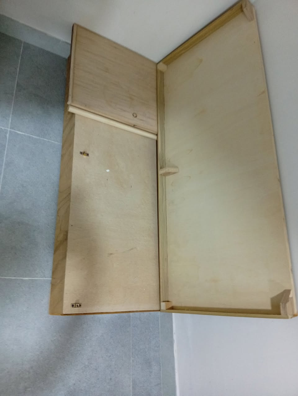 كنتور بابين جديد صاج شغل مرتب بغداد الشرطة الخامسة
سعر 175الف بي مجال بسيط


**إذا كنت صاحب هذا الإعلان وتريد حذفه لأي سبب، رجاءا أرسل رسالة إلى الدعم الفني**