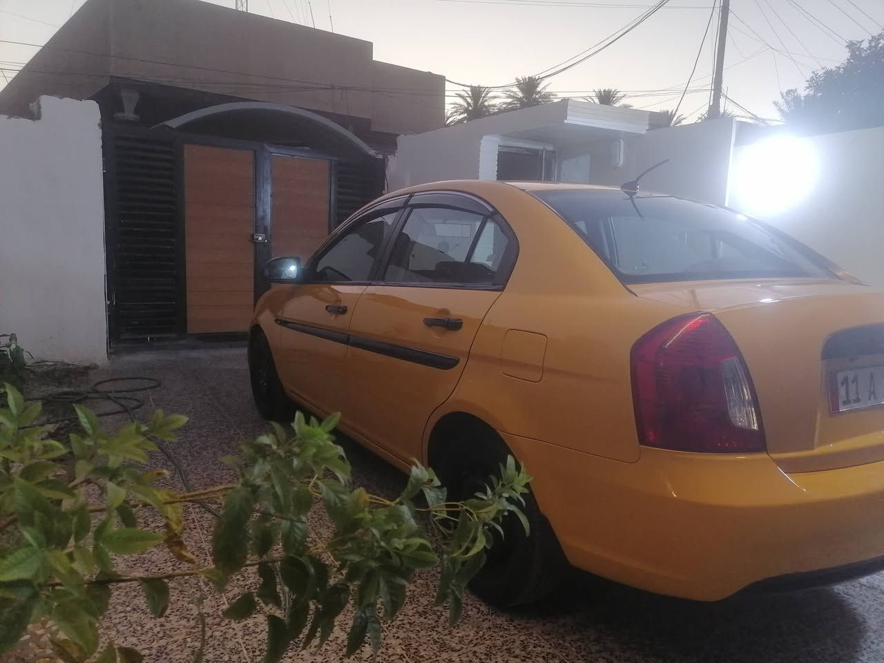 سلام عليكم للبيع اكسنت موديل 2010 وارد امريكي حادثه شبر بالبنيد فقط بدون دواخل محرك كير حاويه تبريد تدفئة شغاله تحكم جهتين نظام ائيكو تخم تأير جديد دوشمه كشنات وارضيه رقم بغداد بسمي تحويل ثاني يوم مكان السياره بغداد الراشديه السعر 85 اوبيه مجال الاتصال على الرقم ***********
