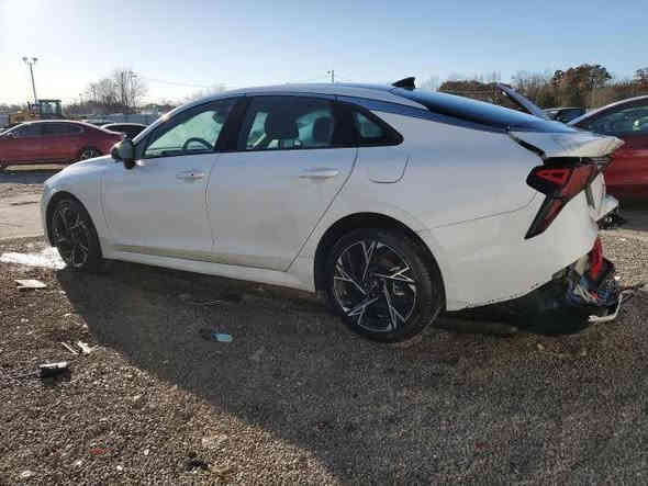 مزاد يوم  الاثنين المصادف1/12
🚘 نوع السياره: كيا كي فايف 
🔹️الحادث / الضرر : كما موضح بالصور 
🔹️الموديل:2025
عداد المسافه ماشيه 3،656 ميل
4سلندر 2500
🔹️ حالة السيارة : تعمل وتسير 
🔹️ السعر : حسب المزاد 
⚠️ علما هذا نموذج بسيط من السيارات التي تعرض في المزاد يومياً 
- نوفر لكم شراء السيارات مباشرة من مزاد كوبارات و IAA الامريكي باسعار تنافسية 
التواصل واتساب أو اتصال على الارقام التاليه 
***********
***********
***********
