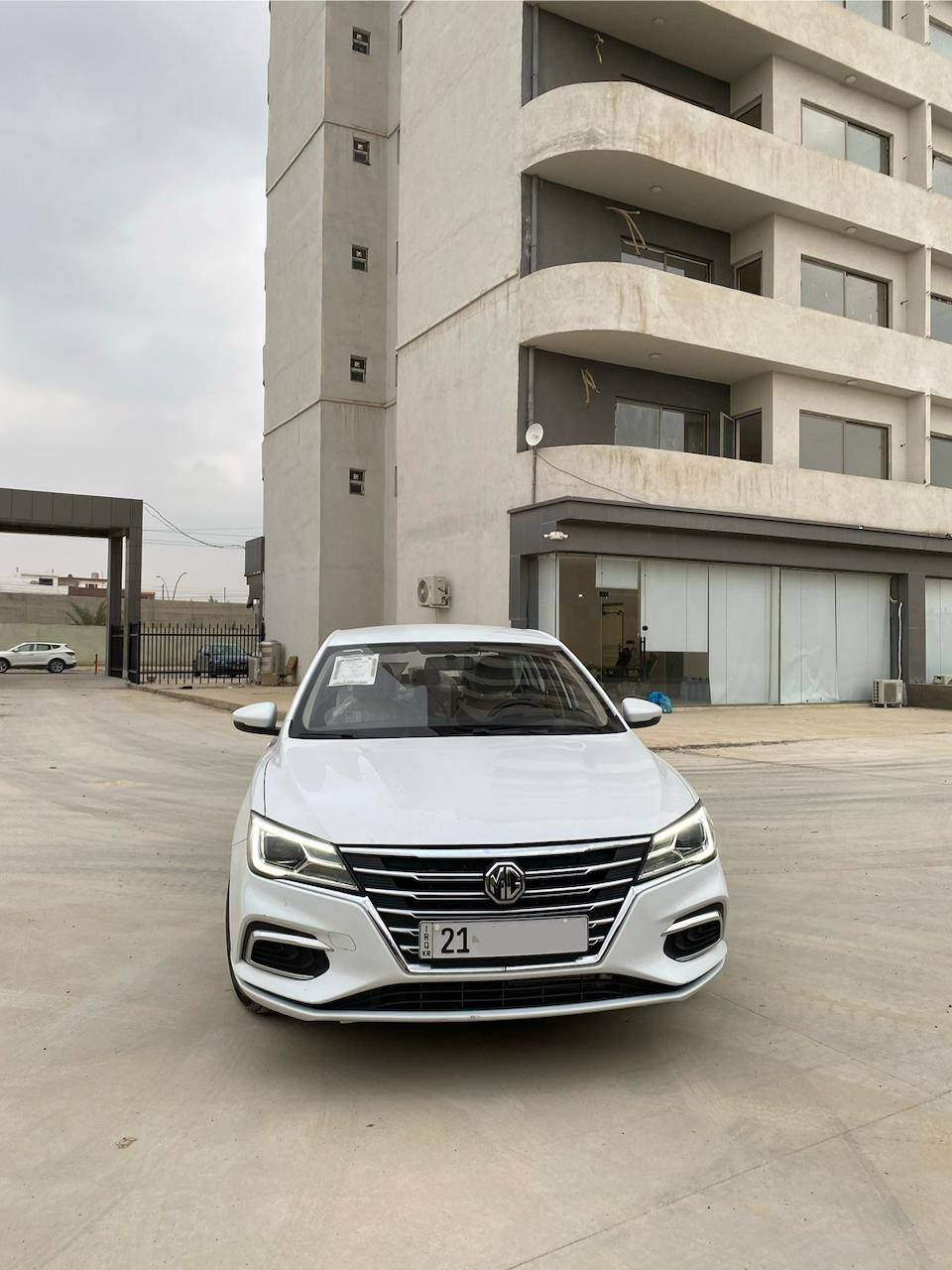 سلام عليكم
MG5 موديل 2024 مواصفات كومفورت ✅دبل بصمه 
حاسه خلفيه ✅كامره كيچ الكتروني لايتات امامي LED تحكم مرايات ✅كير اوتو + عادي ✅سياره ماشيه 13 Km اخت زيرو
شرط بدون اي تعديل و رصعات سياره جديد و استخدام شخصي 

عنوان سياره كركوك سعر فقط 115 و بيها مجال بسيط ***********📞
