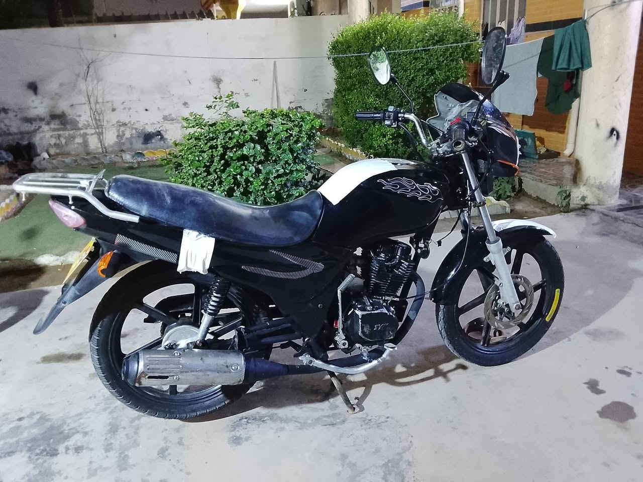 دراجه سايم للبيع السعر 600 بيه مجال جديده كلش كهربائيات كله شغاله موديل 16 محرك بلادي عنواني الرمادي شارع 20 للاستفسار على رقم ***********
