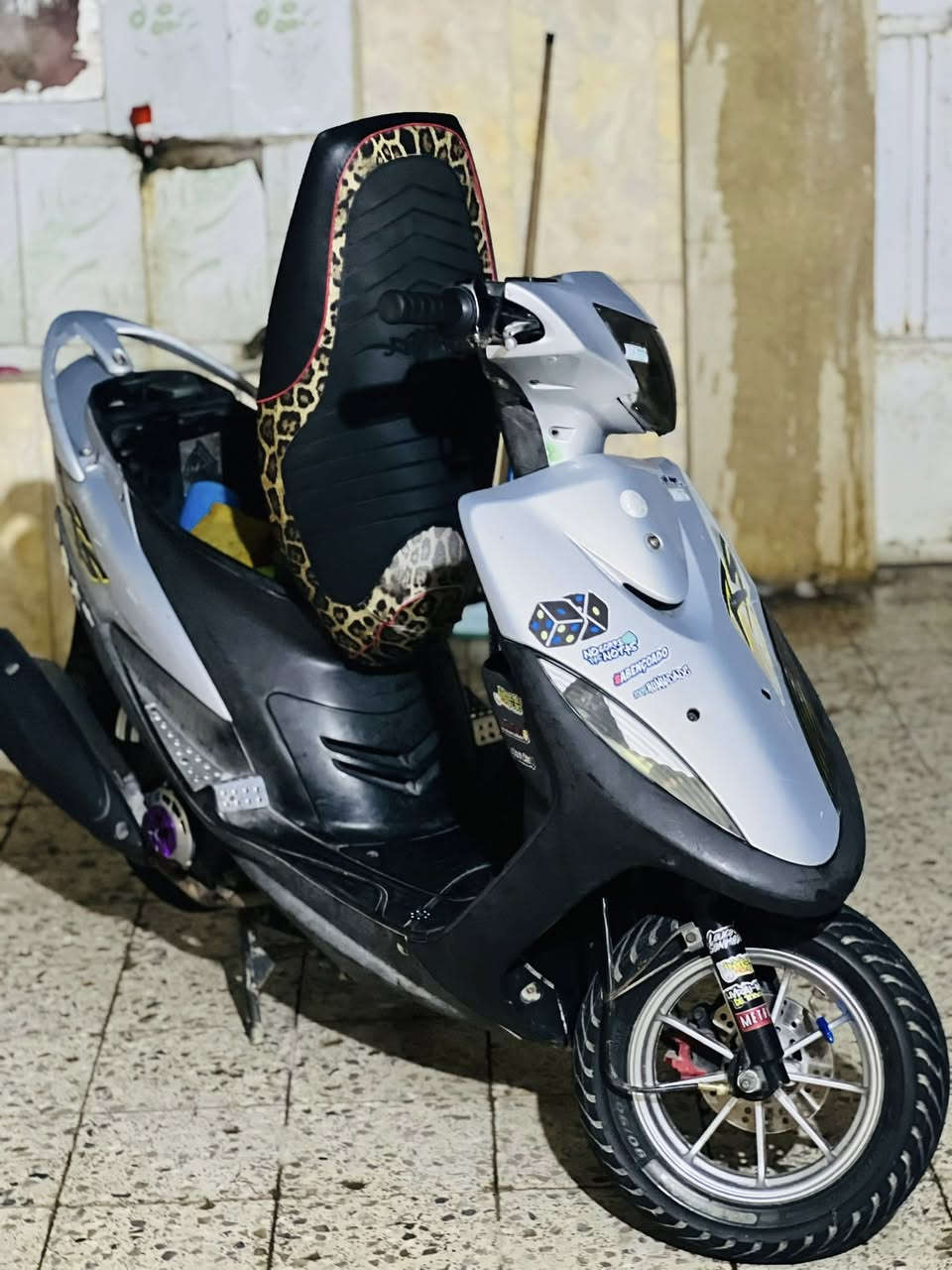 السلام عليكم اخوان دراجه ماكس عدله نهضه ومعدل فول   بوشه ٤٩ بلاديه محرك مامفتوح ولا محطوطه عليها صبانه السعر975 وبيها مجال للطيبين للأستفسار 
*********** مكاني البصره قضاء القرنه
