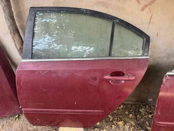 عندي غراض اوبتما 2007 للبيع أبيعهن كولهن نظافتهن 60‎%‎ والسعر انته خليه بما يرضي الله مااحدعليك سعر  مكاني كربلاء الحسينية 
 ***********
زوج لايتات 
زوج جاملقات 
بدنه امامية بيه كسر بالطرف 
زوج أبواب جهة سايق 
فلينه دعامية 
ودعامية امامية كامله
