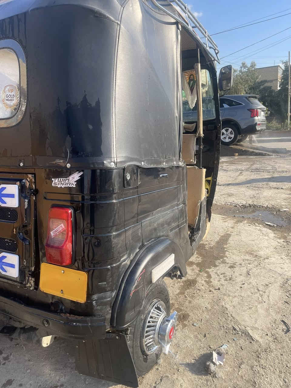 لسلام عليكم تكتك باجاج موديل 2017 أوراق 7اصوليه 100‎%‎شهر 12يوم22 مكينه مال عشرين لا تنقيص ولا تبخير تكتك خير مہَטּ الله دوس معمره كهربائيات كلها شغاله معمره تعمير عام وصبغ عام عنواني بغداد الامين الثانيه السعر 3600وبيها مجال الهاتف :***********
