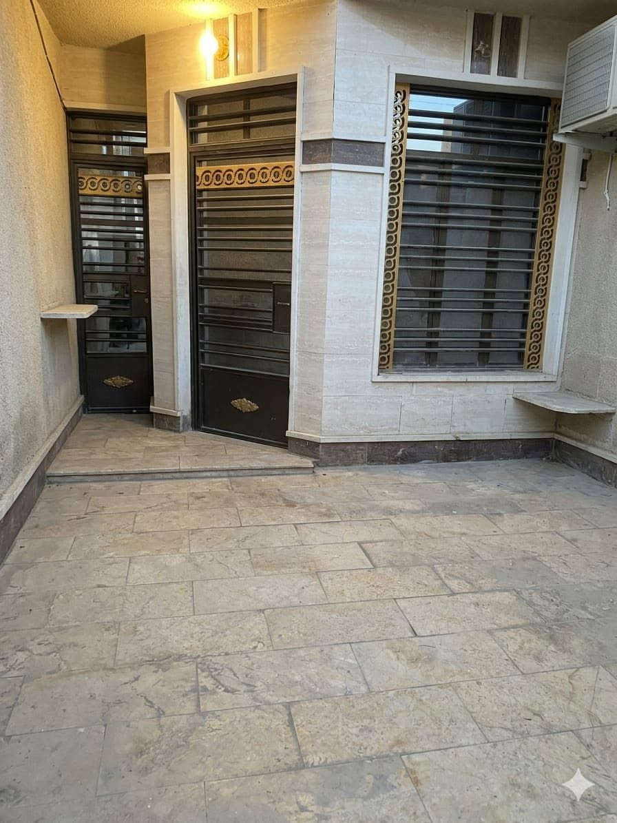 🏡✨ فرصة مميزة لامتلاك دار سكنية في موقع حيوي ✨🏡

📍 الشعب – حي التجار
مقابل جامعة الإمام الكاظم (ع)

🔹 الواجهة: 4.5 متر
🔹 النزال: 20 متر
🔹 بناء حديث ومشطب
🔹 يحتوي على 3 غرف نوم
🔹 موقع مميز وقريب من الخدمات الرئيسية

📞 للاستفسار والمعاينة:

👤 المحامي برع المحمداوي
***********

👤 مهدي المحمداوي
***********

🏢 مكتب السند للعقار
