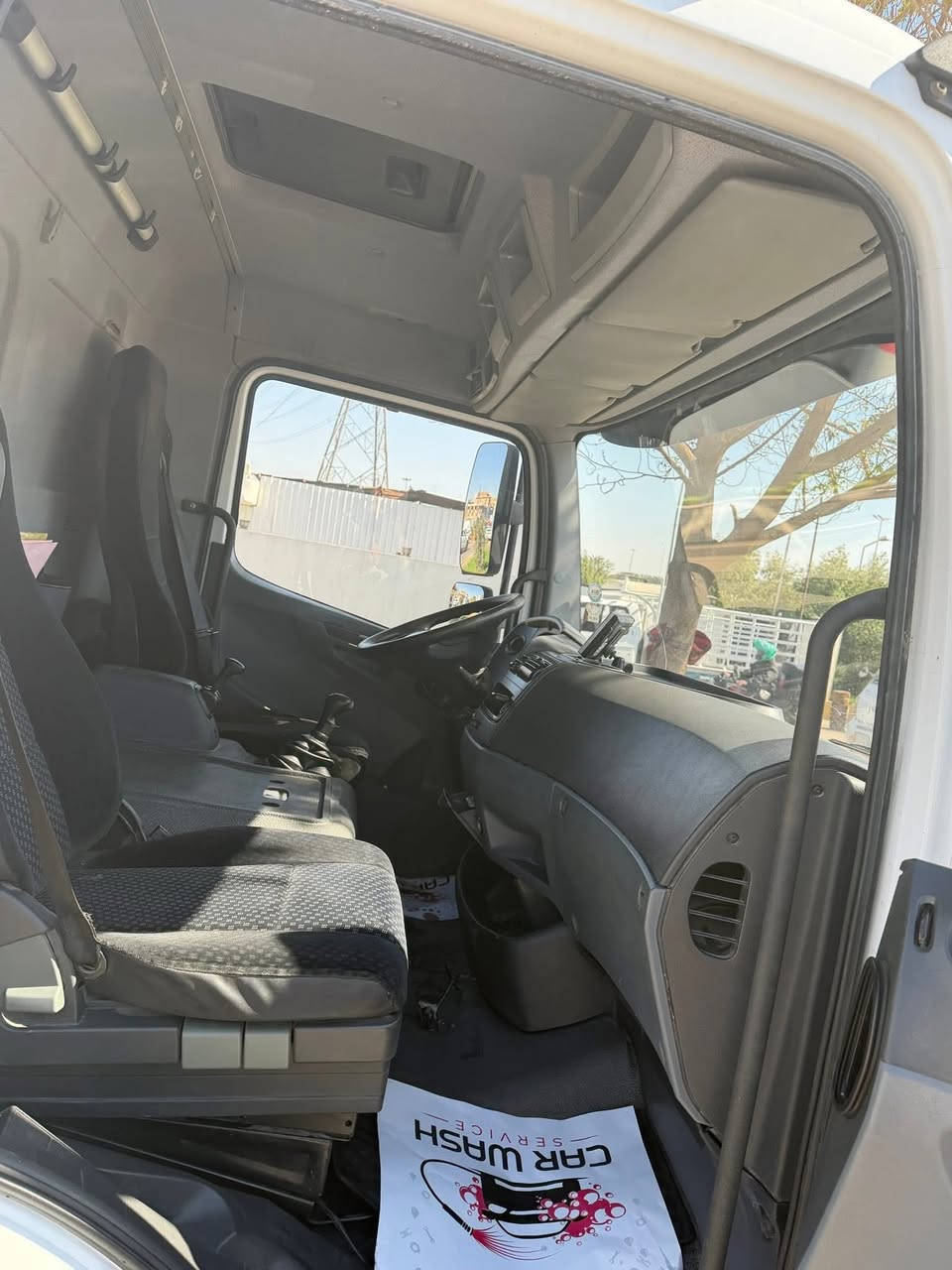 سلام عليكم اتيكو ٢٠١٣ مكفوله كفاله عامه 
طول البدي ٧وربع الستفسار رقم الهاتف ‭

‭٠٧٩٠ ١٨٧ ٤٢٧٨‬    
***********
