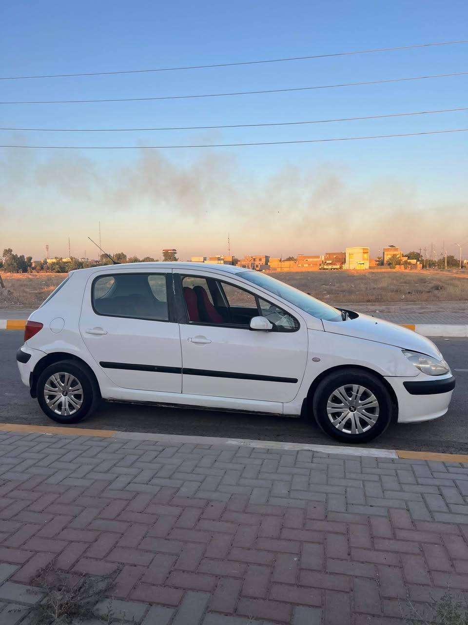 السلام عليكم
للبيع بيجو 307 موديل 2004 رقم بغداد انكليزي شرط تحويل السياره مكفوله  من الضربه والخياس بيها قطع بلحزام ابيع حزام مكينه وكير شرط حاويه لا تنقيص ولا تبخير
تبريد ثلج انجماد حماوه 75 غرفتها جديده كهربائيات كله مكفوله من الرقم للرقم كلهه بلاديه ولا جطل بيها سياره شاشه كامره دواره مال بيت
ما متعوبه صدر خلفي و امامي جديد باتري جديد تخم تاير جديد ويل كب بلادي 

السعر 43 وبيها مجال للطيبين 
للاتصال علرقم
اخوان التفاصيل بلمنشور والصور تصوير اليوم
والسياره احلى من صور 
اقرا تفاصيل واتصل وتدلل 
 ***********
