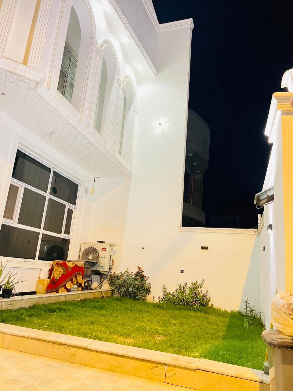 السلام عليكم دار للبيع

طابو زراعي سند ٢٥

مساحه ٢٤٠ متر ركن

واجهه ١٠ متر بناء حديث

يتكون دار من طابقين

٤ غرف نوم وصاله عدد٢

وهول عدد٢

ومجمع صحيات عدد ٣

وكراج سياره وحديقه

العنوان / شارع ٦٠ الفرع

مقــــــابل المدهش يبعد

عن شارع العام ٥٠٠ متر

***********
***********
او مراجعة مكتبنا شارع ٤٠ فرع حلويات السمؤال مقابل مدرسة الاعتماد
