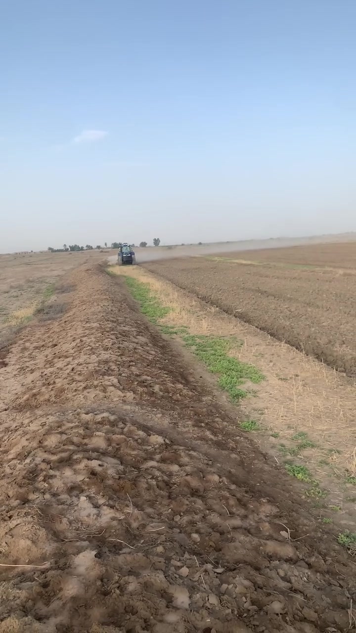 السلام عليكم
من رخصت الادمن  للبيع او مراواس  بحجم ازغر مكين نيوهلند حجم 140 TN نص اوتماتيك كير عصا  مكينه خير من الله جاهزه للعمل مباشر ما ذب عليه ولا الف   موديل 2007 رقم اربيل وكاله عامه تحويل مباشر  مكينه كل نقص ماكو  كهربائيات  شركه تبريد ثلج. تخم تاير باكيت  
+ دسك 24 جديد ما مشغل  شي بصيد تفاصيل اكثر ***********. او
***********9 واتساب  غير متواجد عله الفيس

