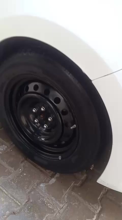 كورلا للبيع 14 وارد كندي ماشيه 126 حادثه جالمغ وبنيد اس رياضي مكينه 1800 الشراي يجي يشوف *********** مكاني بغداد الخطيب الزاعي
