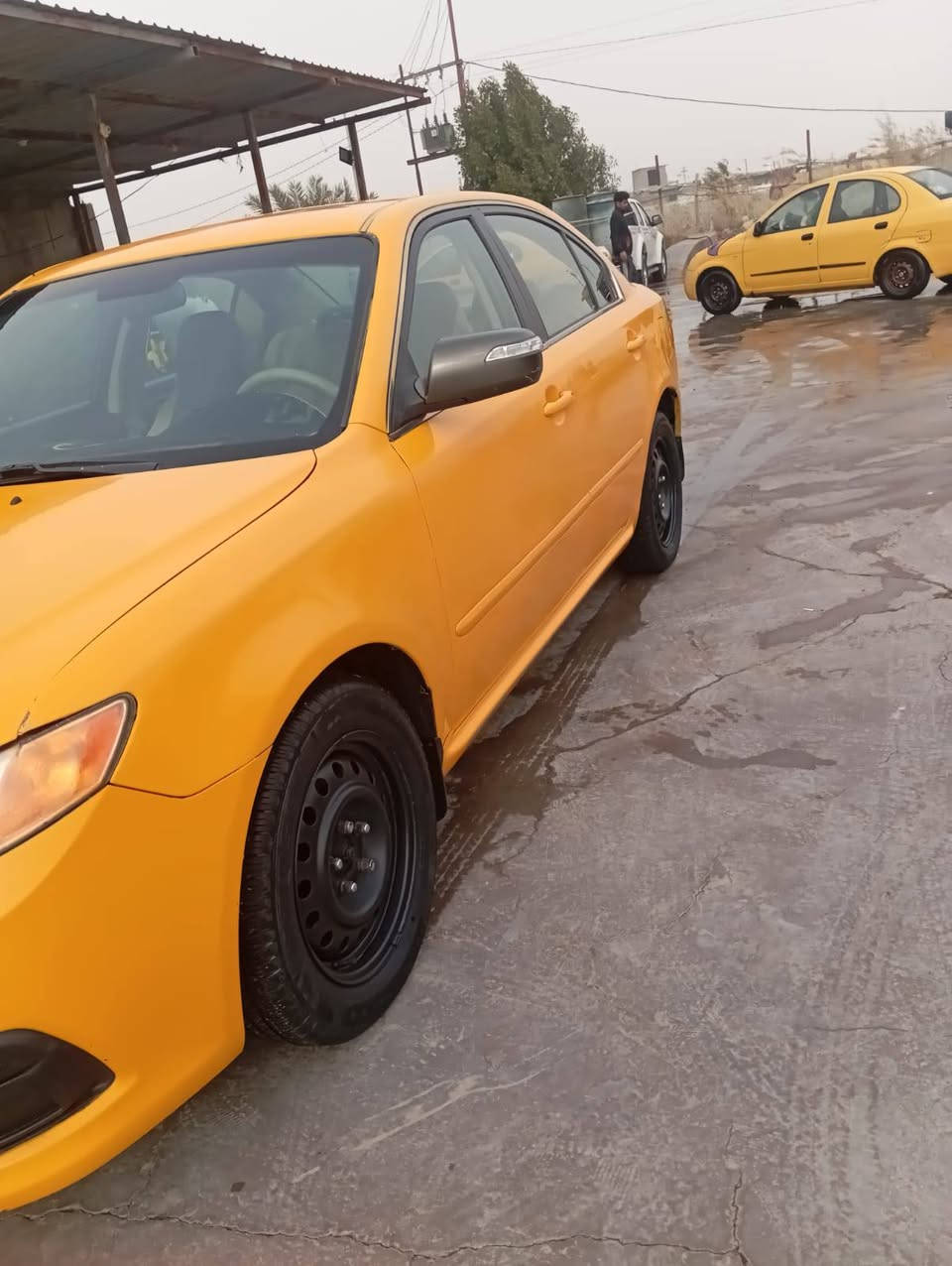 السلام عليكم اوبتيما 2010سونارها مرفوق وي صور جاهزه مكينه كير حداديه تخم تاير مصفره هيئه وغرامات سياره جاهزه 
السعر 110وبيها مجال  
مكان سياره الديوانيه البدير 
الاستفسار ***********
***********
