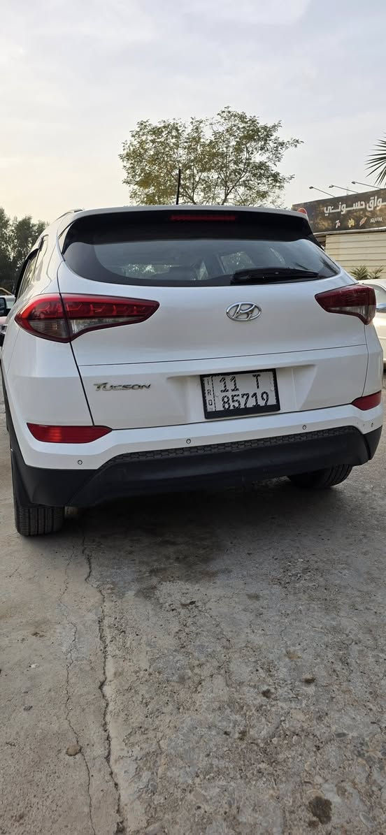 السلام عليكم للبيع فقط
توسان ٢٠١٧ خليجي فول مواصفات 
رقم بغداد بأسمي سيارة جديدة وجاهزة وعلى إيد وحدة
محرك ٢٠٠٠ دوش  
بيها صبغ بسيط موضح بالسونار اثر شخط مكفولة من الضربة 
مكانها جديدة الشط قريب الراشدية والحسينية 
سعرها ١٧٨ وبيها مجال بسيط 
***********
