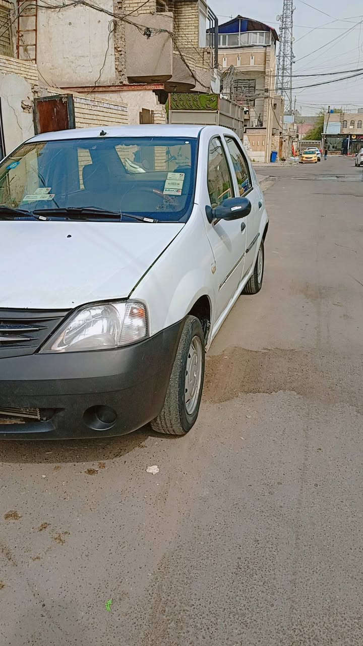 سياره مقفوله كير ومكينه نضيفةحداديت صدر  نضيفة  كشر نضيف رقم بغداد رقم الباءع***********
