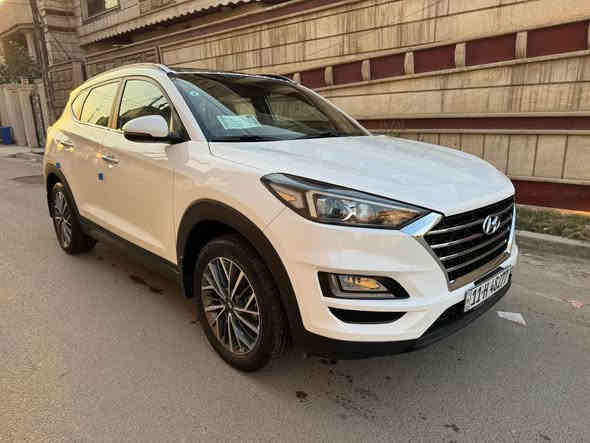 توسان للبيع موديل ٢٠١٩ خليجي الكاصد فول مواصفات محرك الفين دوش سيارة مكفوله كفاله عامه جديده وجاهزه على وضع الشركة بعدهي ماشيه ٤٨ الف سيارة فول بلي رامه بصمة ابواب بصمة تشغيل كشنات جلد وكهرباء شاشة كاميرا حساسات بلوتوث مري شفط رقم بغداد بسمنه سعرها ٢٠٨ ورقه ومكان السيارة بغداد البلديات ***********
