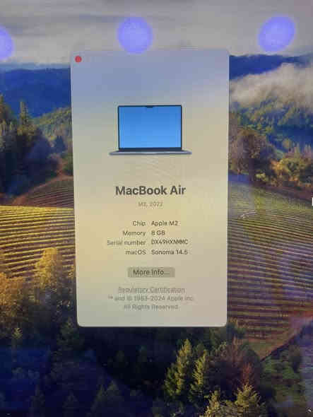 apple mac air 2022
m2
ram 8
ssd 256
13,6 
عربي شرق اوسط نضافه 100‎%‎ 
بطاريه 87‎%‎ 
بدون اي شخط 
السعر : 850،000
بغداد - يوجد توصيل 
***********
