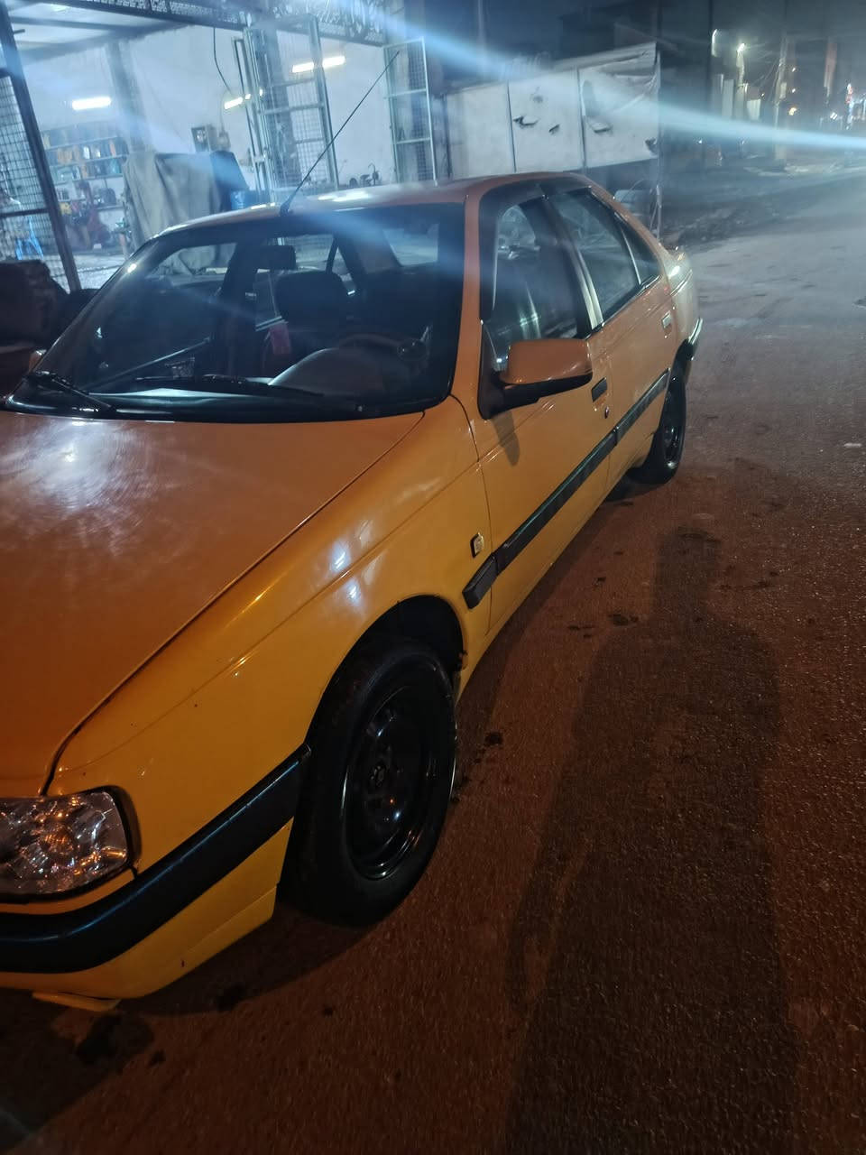 السلام عليكم بيع مستعجل بيجو لميس2016 بأسمي وتحويل ثاني يوم مكينه فرنسي كلج طبي شاشه كامره سستم سماعات جديد مال النترا سيارة كلش حلوه ونضيف لا تنقيص لا تبخير بالشهر مره تفحص مي ودهن كهربائيات كلها شغاله حداديه 70٪ أدامه عامه قبل سبوع مسويلها من بلكات ونوزلات وعبوه وفيت بم وحساسات عامه السيارة بيها صبغ بالجاملغ الخلفي عكس السايق وبارد بسيط بخشم الجاملغ الأمامي الي بصف السايق موضح بصور اكاتبلك كلشي لا أتعبك ولا اتعبني السعر ٤٥ وبيها مجال مكاني بغداد الحسينيه مال راشديه الرقم ***********
