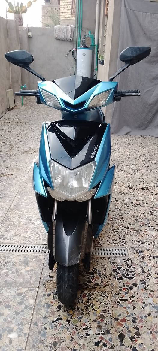 دراجه شحن نوع سكنس نظيفه كلش بطاريات عدد 5 جدد مبدلات السعر 500 مكاني بغداد للاتصال ***********
