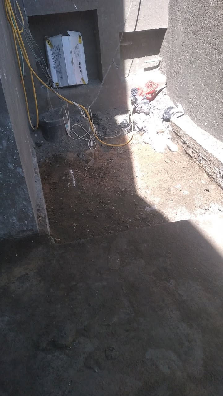 هذا شغلي اليوم تنضيف بيوت وتفليش طابوك وتدخيل سبيس هذا رقمي *********** هذا رقمي بي واتساب ***********
