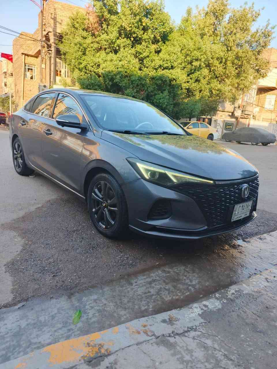 شانجان ايدو ابلاص موديل ٢٠٢٢ محرك ١٤٠٠تيربو ماشيه ١٩٠ سياره جاهزه وكل نقص مابيه اني ابيعلك بيه احزام بس دواخل وشاصي ولغد سليمات اني من اكلك احزام حته لتجي اتكلي موانته كلتلي هيجي وهيجي بس سياره مابيه احزام تمام عليه غرامات مروريه  ٤ملاين يعني ابيع صافي ٨ملاين و٤٠٠الف  وغرامات انته تدفعهن  مكان السياره الدوره مجاور كليه دجله او كراده جادريه ***********

