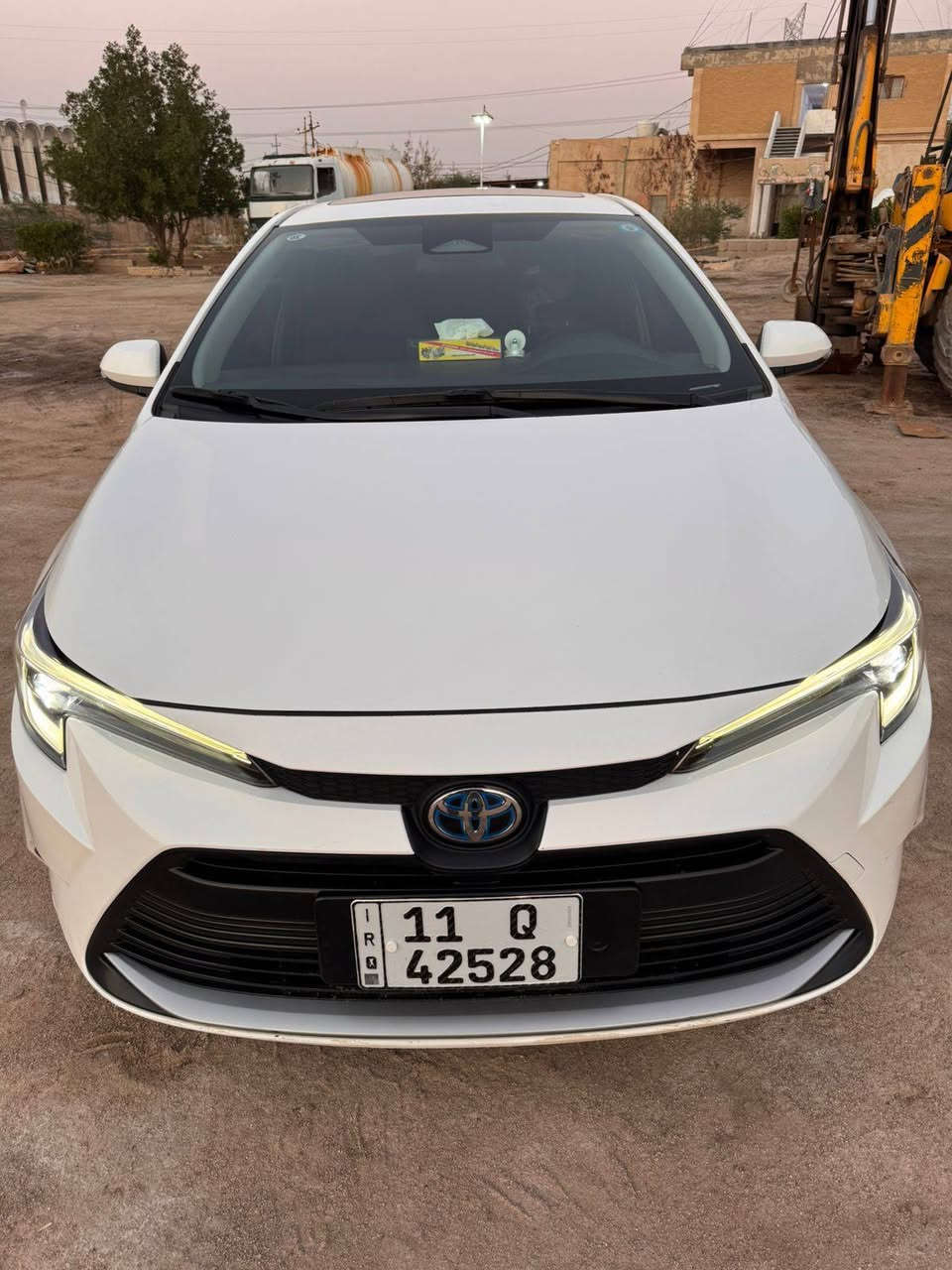 كورلا هايبرد 2024 شكل الامريكي  فول للاخير  ماشيه 50 الف رقم بغداد الإنكليزي   
مكفوله كفاله عامه ماعده هاي البارد ومسحوب كارت وشخط بلباب
بصمة عدد 
فتحة سقف 
رادار 
تحذير عند خروج عن المسار 
مثبت سرعة 
اكواب حار بارد 
قيادة ذاتية 
بريك ذاتي عند حاجة 
وضعيات قيادة 3
زر EV 
اوتو هولد 
هند بريك ذكي بصمة 
 فول تحكمات ستيرن 
شاشة كبيرة كار بلي +حاكية 
ويل كب تيوتا 
بك لايت لد اضواء زينون +كشافات زينون 
شاشة عدادات دجتل 
اشاير مري 
تبريد قطعتين ثلج ❄️ 
منافذ طاقة بل خلف  وبل امام 
زر اوتو لايت عالي 
اربع جام اوتو 
داخل بلادي اسود
أناره داخلية لد 
دخول ذكي بدون مفتاح للبيع او امراوس ***********
