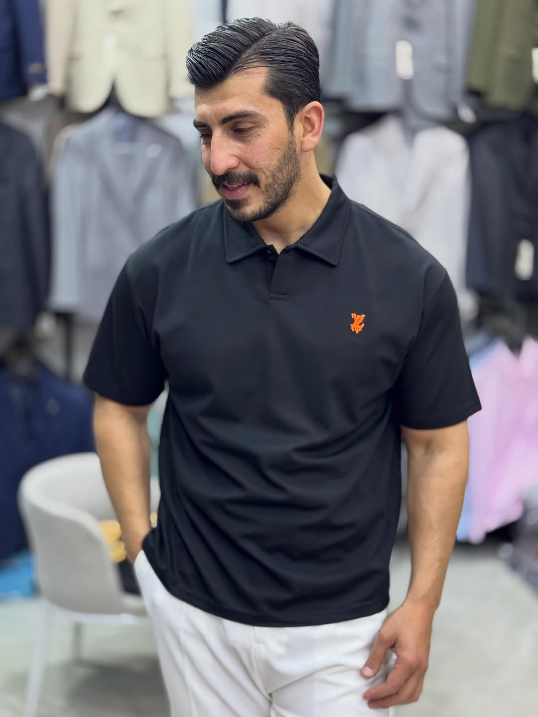 قطن فيزون غسل ولبس 
4 لون قالب مريح
M l xl  xxl


**إذا كنت صاحب هذا الإعلان وتريد حذفه لأي سبب، رجاءا أرسل رسالة إلى الدعم الفني**