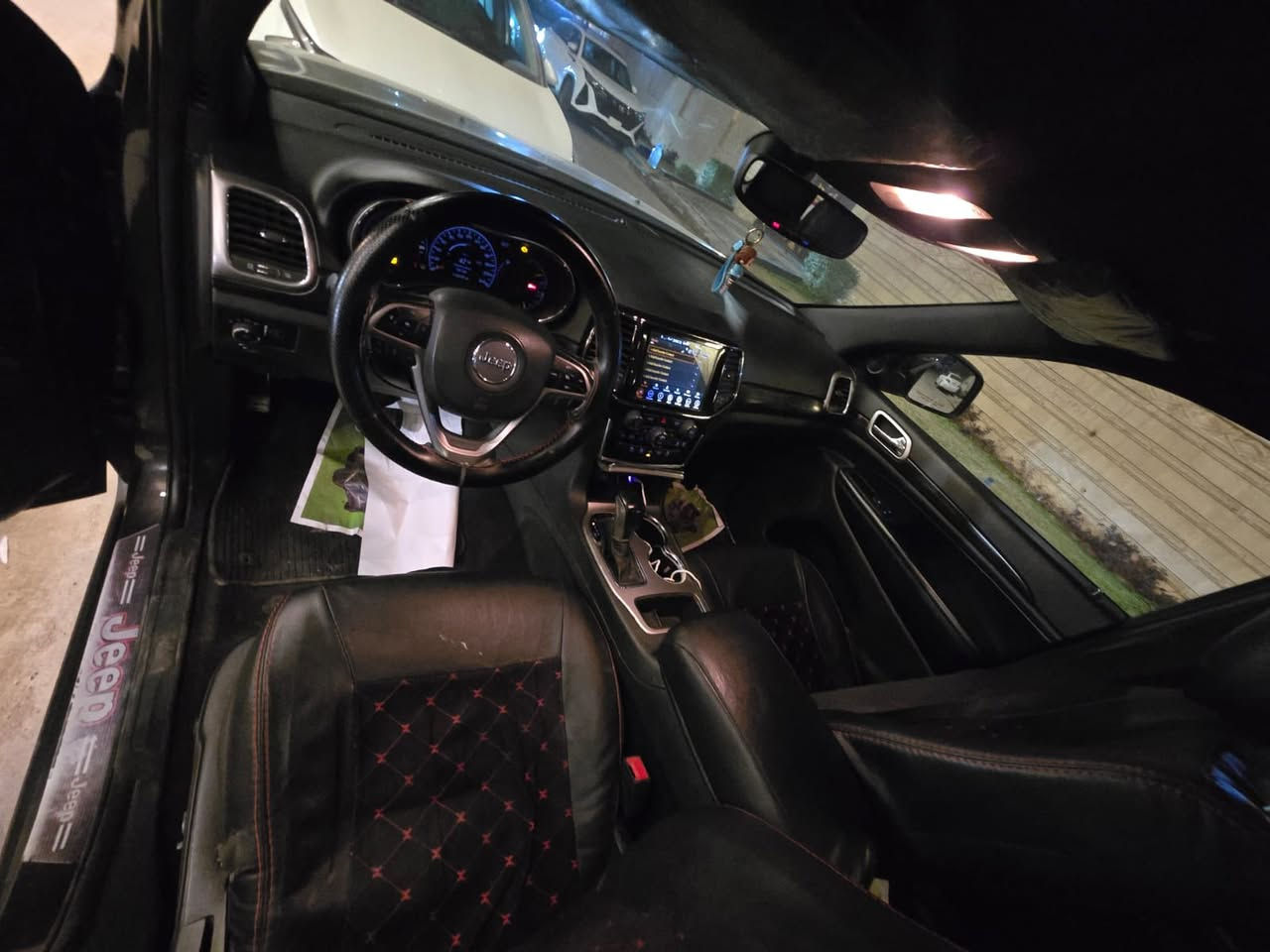 جيب لاريدو وارد امريكي 2019
حادث خلفي شاشة جبيره
 ماشيه ١١٥ 
مكان بغداد السيديه 

السعر 230 $ وبيها مجال 
*********** 
واتس وخط
