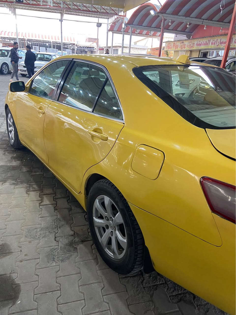 كامري موديل ٢٠٠٧ مصبوغه عام وبيه ضربه خلفيه سعرها ٥٣ بيها مجال بسيط مكاني نجف حي ندا مصفره هيه وغرمات *********** النجف, العراق
