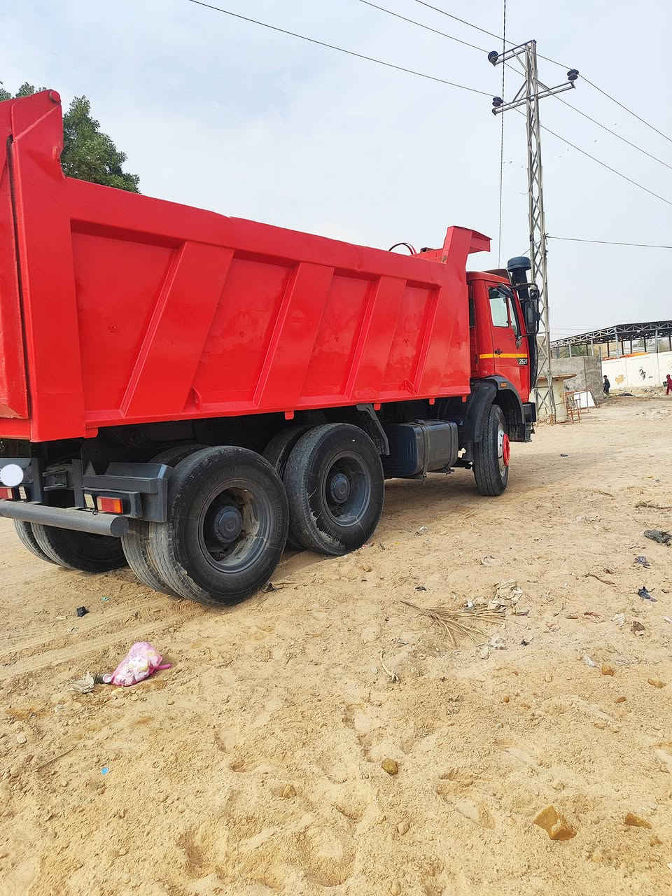 البي للبيع موديل 76 محرك 44دبل تيربو كير 160 مجموعة نص جيف ام القيطان سيار اصل راس ***********
