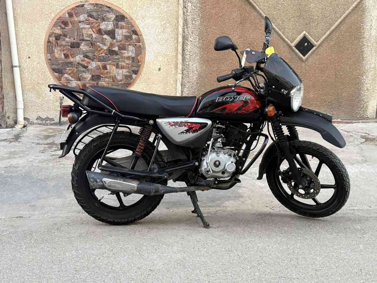 السلام عليكم بوكسر موديل 23 نزول 24 شهر 6مرقم لوحات وسنويه باسمي تحويل ثاني يوم دراجه اي نقص مابيه مكاني الحريه الدولعي
***********
