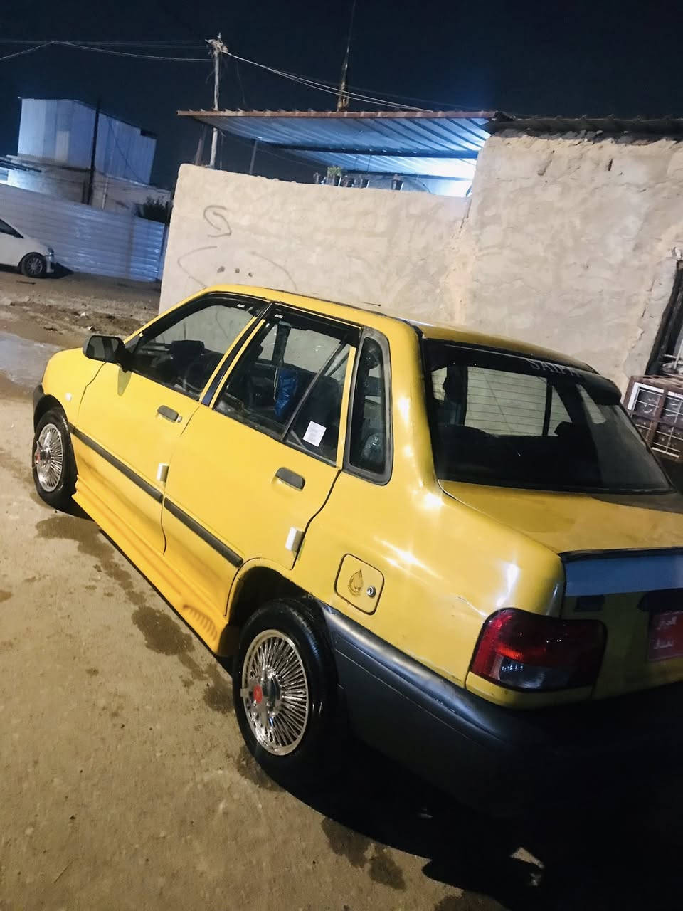 سلام عليكم سايبه موديل11 سياره كله شغاله ماه نقص السعر١٨وبيه مجال وللمراوس رقم***********
