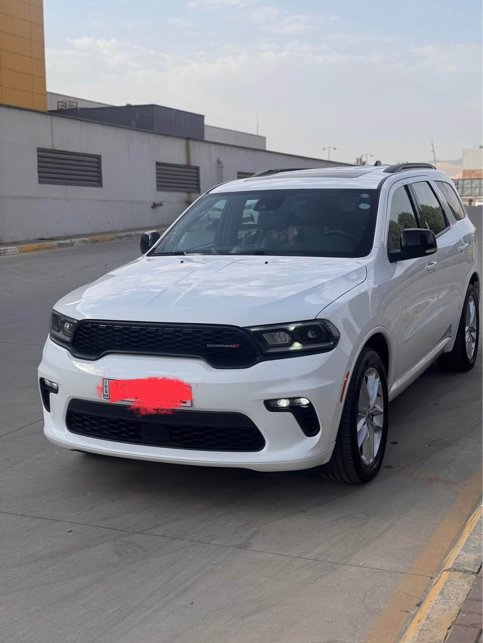 السلام عليكم بيع فقط بدون مراوس دوج دورانكو 
الفئه GT Plus  
 فول فول للاخر 
وارد امريكي
سياره كلين تايتل 
الموديل :2023
المحرك : V6 . 3.6L .

العداد : 68 الف 

        
المواصفات :
* رادار امامي مع مانع تصادم . 
* تحذير الخروج عن المسار. 
* تحذير النقطة العمياء . 
* حساسات امامية وخلفية. 
* شاحن هاتف لاسلكي (وايرلس). 
* فتحة سقف (سلايد) . 
* مقاعد جلد رصاصي . 
* مقاعد كهربائية مع ذاكرة لحفظ وضعيات الجلوس. 
* تبريد 3قطع.
* مقاعد تبريد وتدفئة. 
* تدفئة مقود القيادة. 
* مقود رياضي مع تحكم كهربائي. 
* مصابيح امامية زنون مع LED .
* كشافات ضباب LED . 
* شاشة 10.1 أنج .
* نظام ملاحة (GPS) . 
* تشغيل عن بعد . 
* ويل قياس 20 أنج . 
* صندوق كهربائي . 
* بلوتوث تلفون .
* محدد سرعة . 
* كاميرا خلفية .
* كير شفتر ستيرنك .
* صف ثالث من المقاعد 7 راكب . 
* اطفاء وتشغيل اوتماتيكي Auto start .

للاستفسار 
اتصال + واتس اب*********** كركوك, العراق
