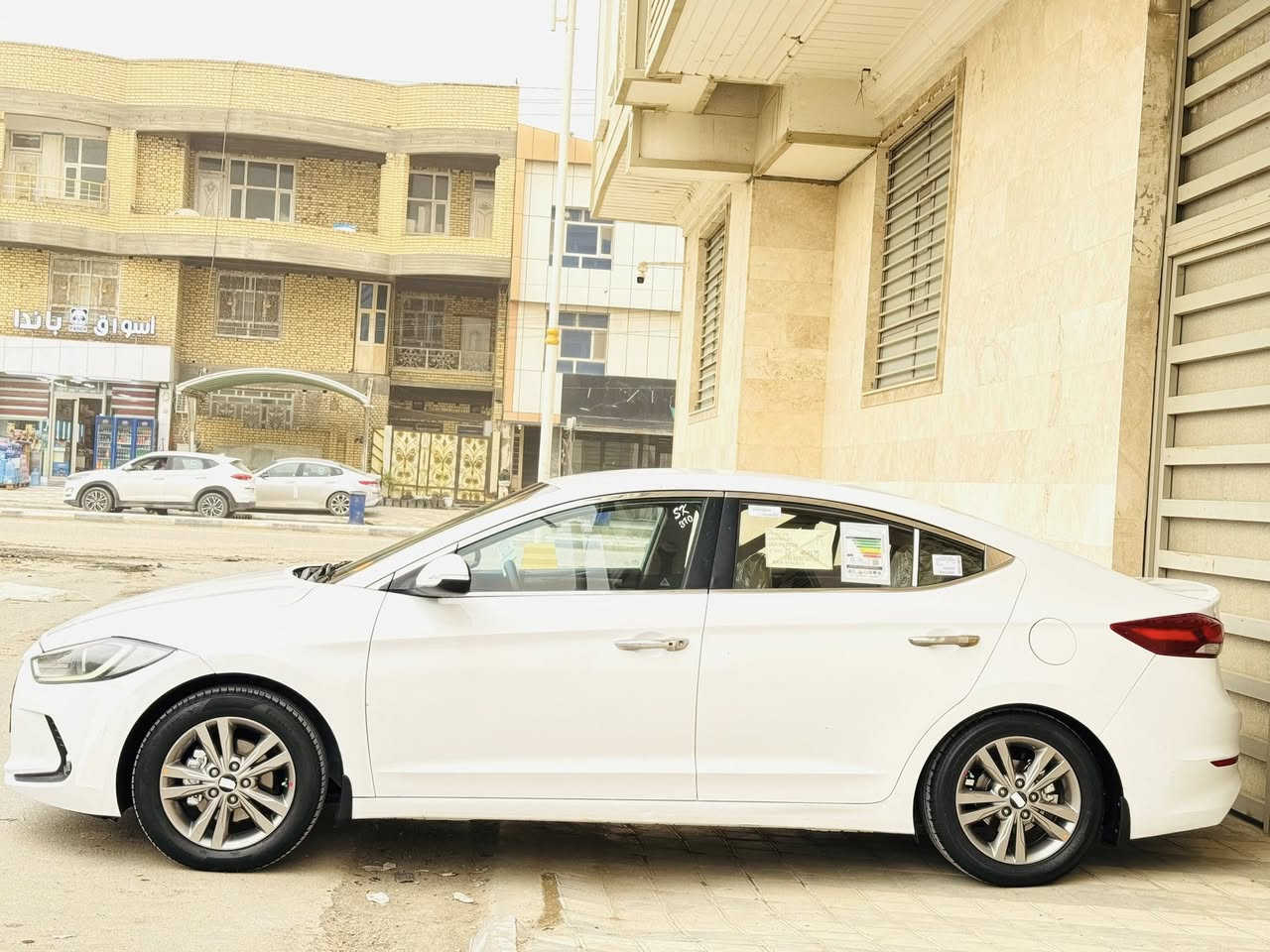 سلام عليكم ورحمة الله هونداي النترا موديل 2016 شكل 2017 وارد خليجي كويتي سياره كلش جديده عله يدي كفاله عامه عده رشه بصيطه بل جاملغ بدون حادث شرط حره سنويه بسمي تنفذ سنه 29 رقم جديد دولي سياره جاهزه من جميع النواحي محرك كفاله  مامفتوح كير كله كفاله تخم تاير جديد مواصفات السياره 
1 لد نهاري لايت زنون 
2 مري شفط + شاره 
3 دسك خلفي 
4 شاشه كامره 
5 حساس خلفي 
العنوان الناصريه مركز 
موبايل *********** 
السعر 137 وبي مجال نتصل وتدلل
