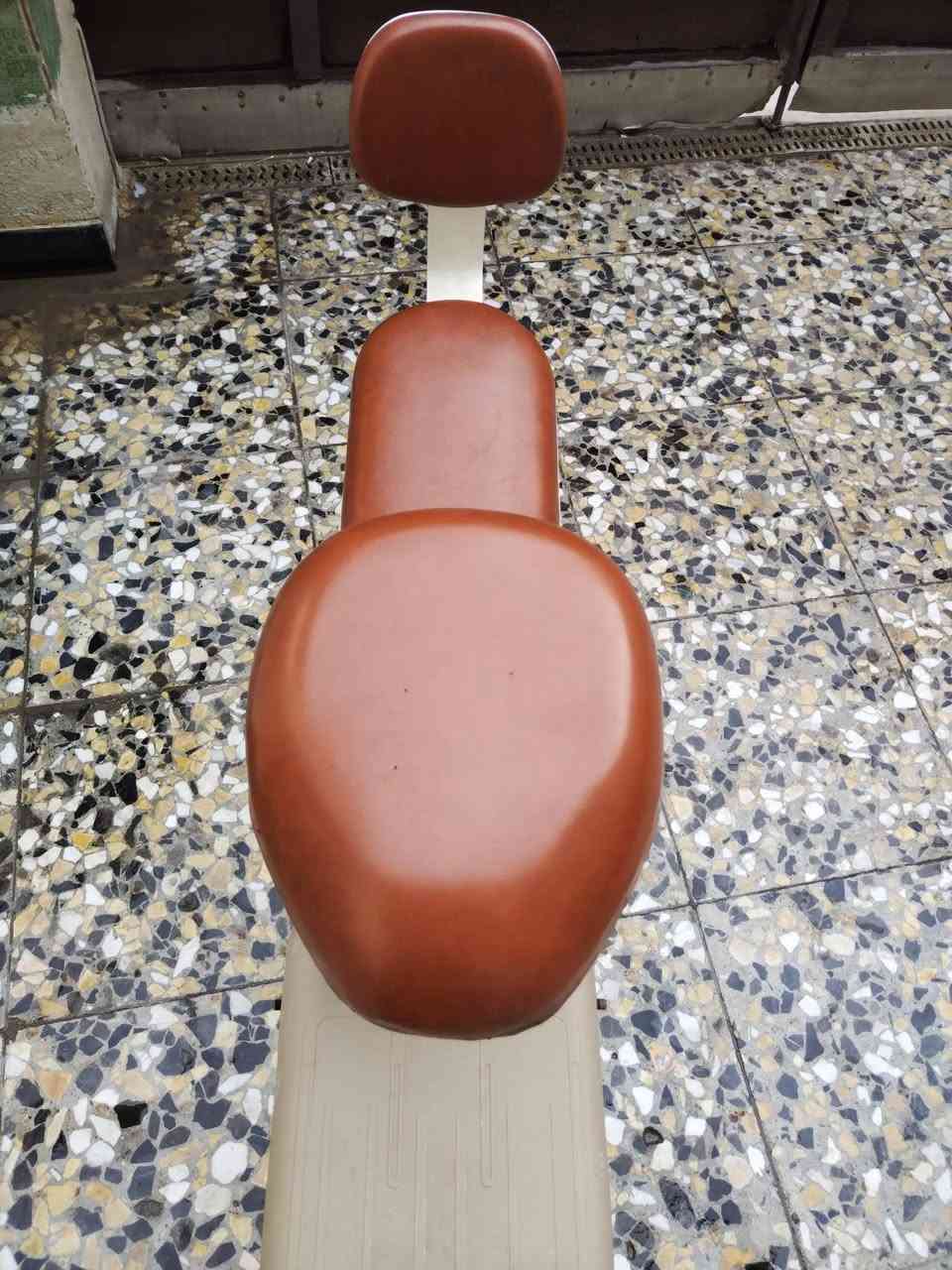 السلام عليكم دراجه شحن كلاسيك دراجه نضيفه وكامله مابيه اي نقص بطاريات بحاله جيده شاحنه الاصليه وياه بصمه وسويج وكارت تشغيل NFC كشنات جلد اصلي 

السعر 215 الف 
العنوان بغداد 
رقم ***********
