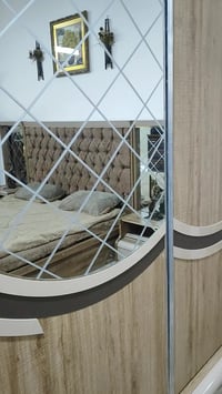 الحريه • غرفة نوم • بها اضرار