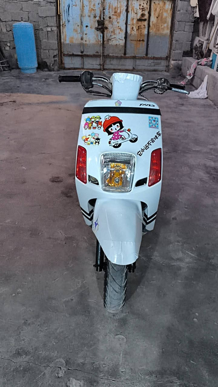 السلام عليكم بوليس للبيع 2012 دراجه صار له خمسه اشهر من نزلتها من الرمبه ما مفتوحه ابد بس مفلسه السعر 800 وبي مجال قليل🙃 هذا رقمي***********
