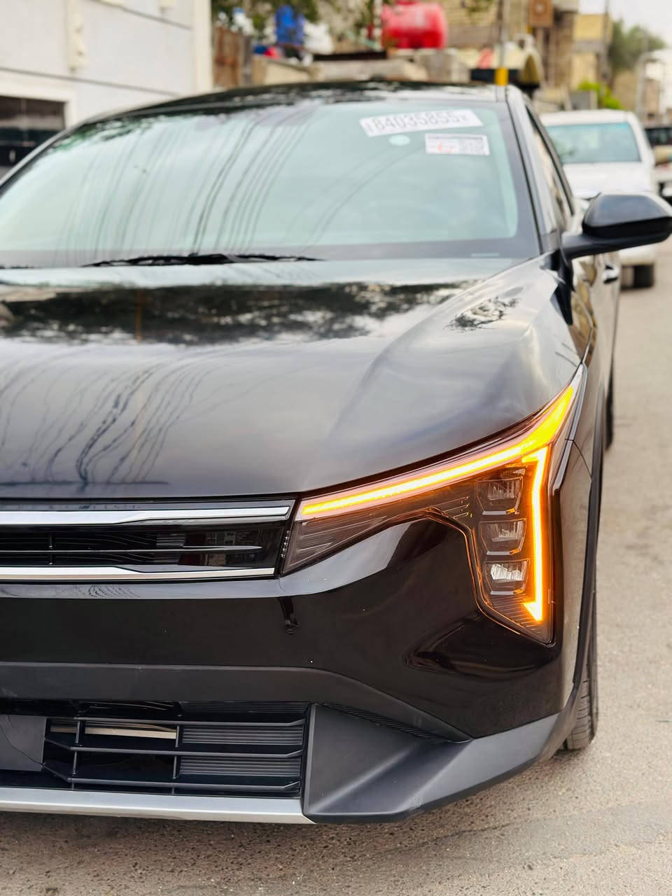 سلام عليكم k4موديل 2025 ماشيه8000جهازه سياره حدث مثل ما موضح بس جاملغ  وبنيد بدون دواخل نفسيتهن سعر 158رقم ***********
