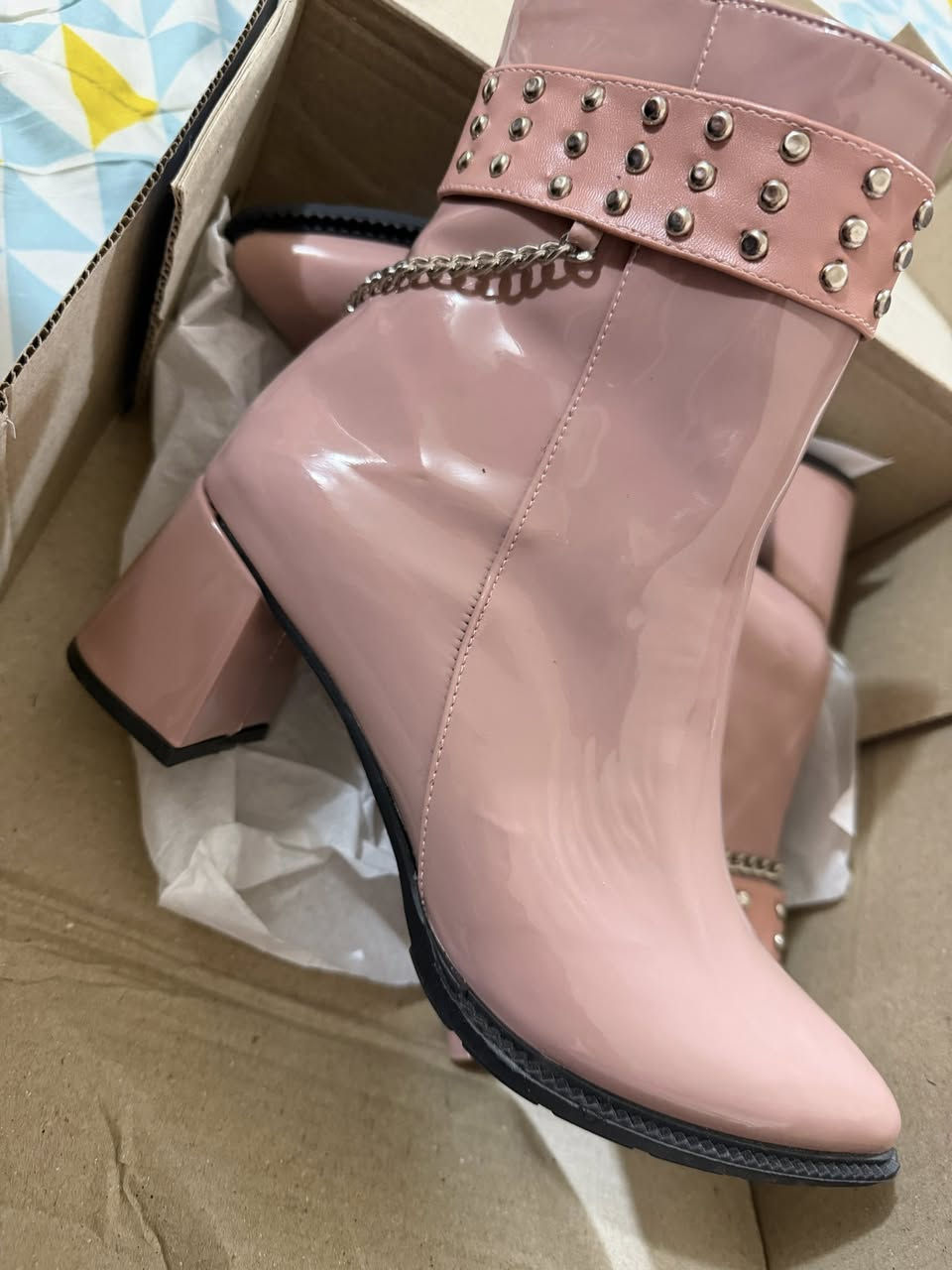 مرحبا بنات..تصفية بضاعه شتويه واسعار مخفضه  اللي تريد تدخل خاص


**إذا كنت صاحب هذا الإعلان وتريد حذفه لأي سبب، رجاءا أرسل رسالة إلى الدعم الفني**