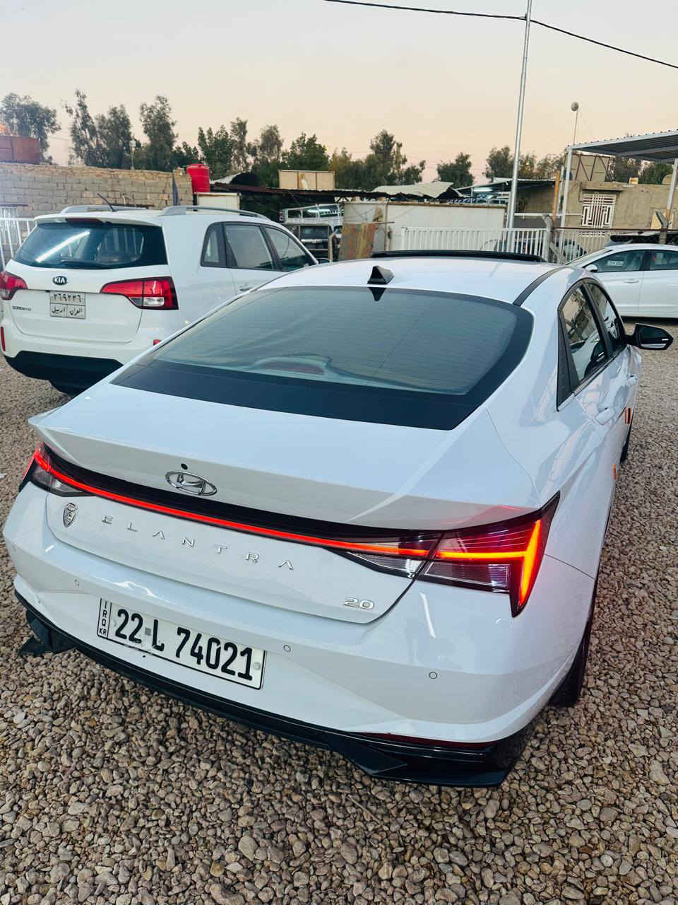 النترا 2023 وراد خليجي محرك 2000 دوش سياره كفاله ما عدى بارد كما موضح في الصوره بحافة البنيد ماشيه 53 الف جاهزه من كل شي السعر الاتصار على ***********
