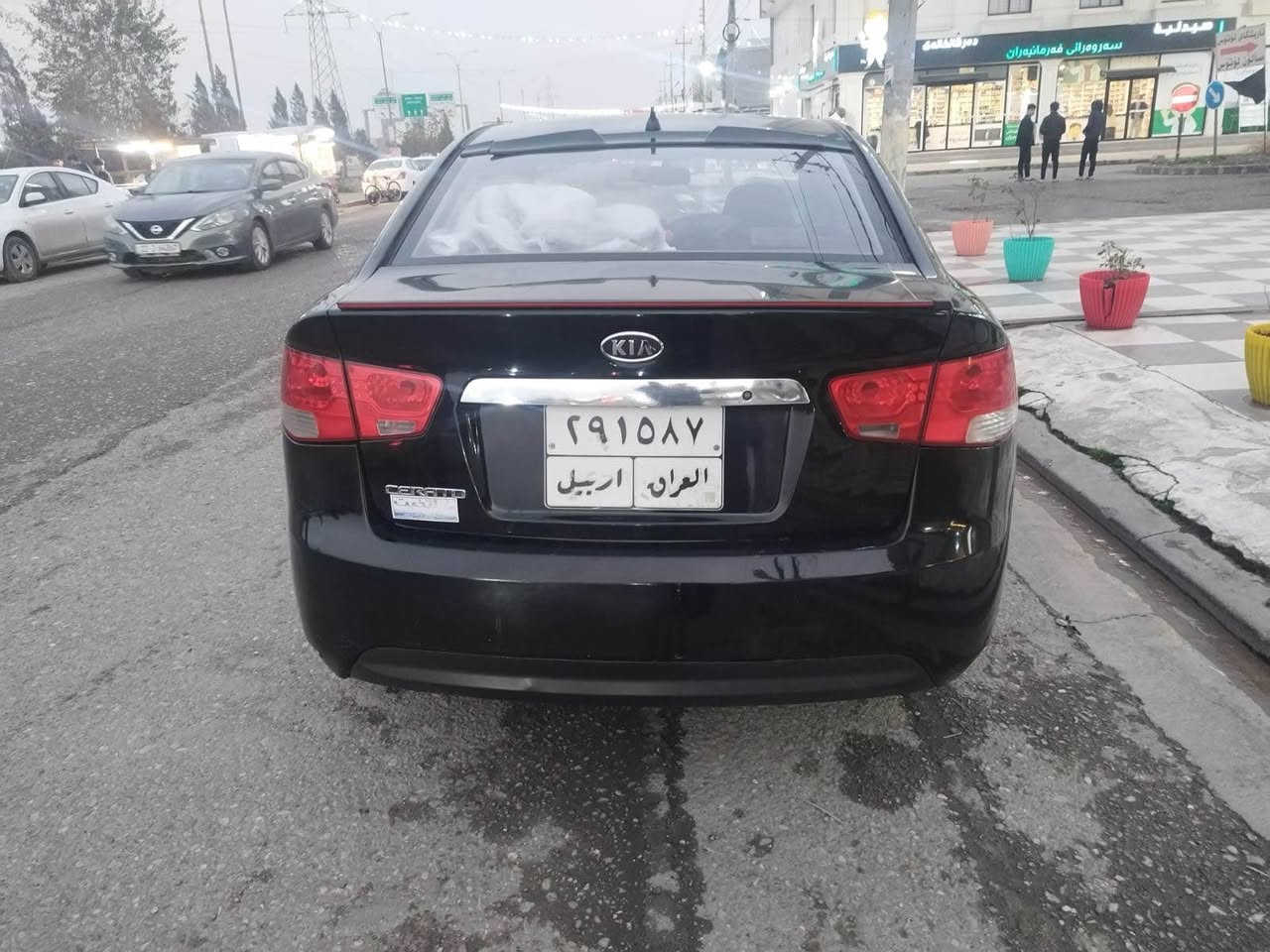 كيا سيراتو 2013سێ پارچة بوياغ ژورێی نەگرتیە دوو شوێنی بچوک ساردەکوتە کاڵبوونەوەی نیە گێڕو مەکینەو تەقەو ڕەقە بەشەرت چرکەی تێدا نیە - سعر 88 وەرەقەو مەجال - شوێن هەولێر 
*********** أربيل, العراق
