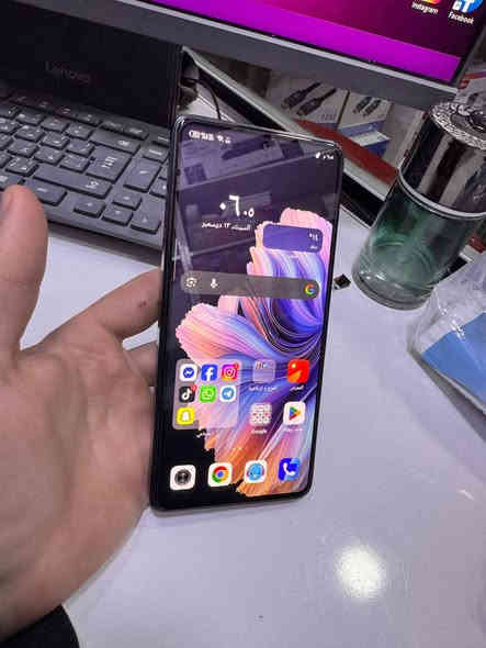 تيكنو كامون 20 برو سعرة100الف
ذاكره256 رام8+8 معالج هيلوجي بوبجي60 فريم ما مفتوح ما مصلح فقط بي فطر بالظهر موضح بالصورة سعره100الف نهايتة بعقوبة فلكه العنافصة ***********
