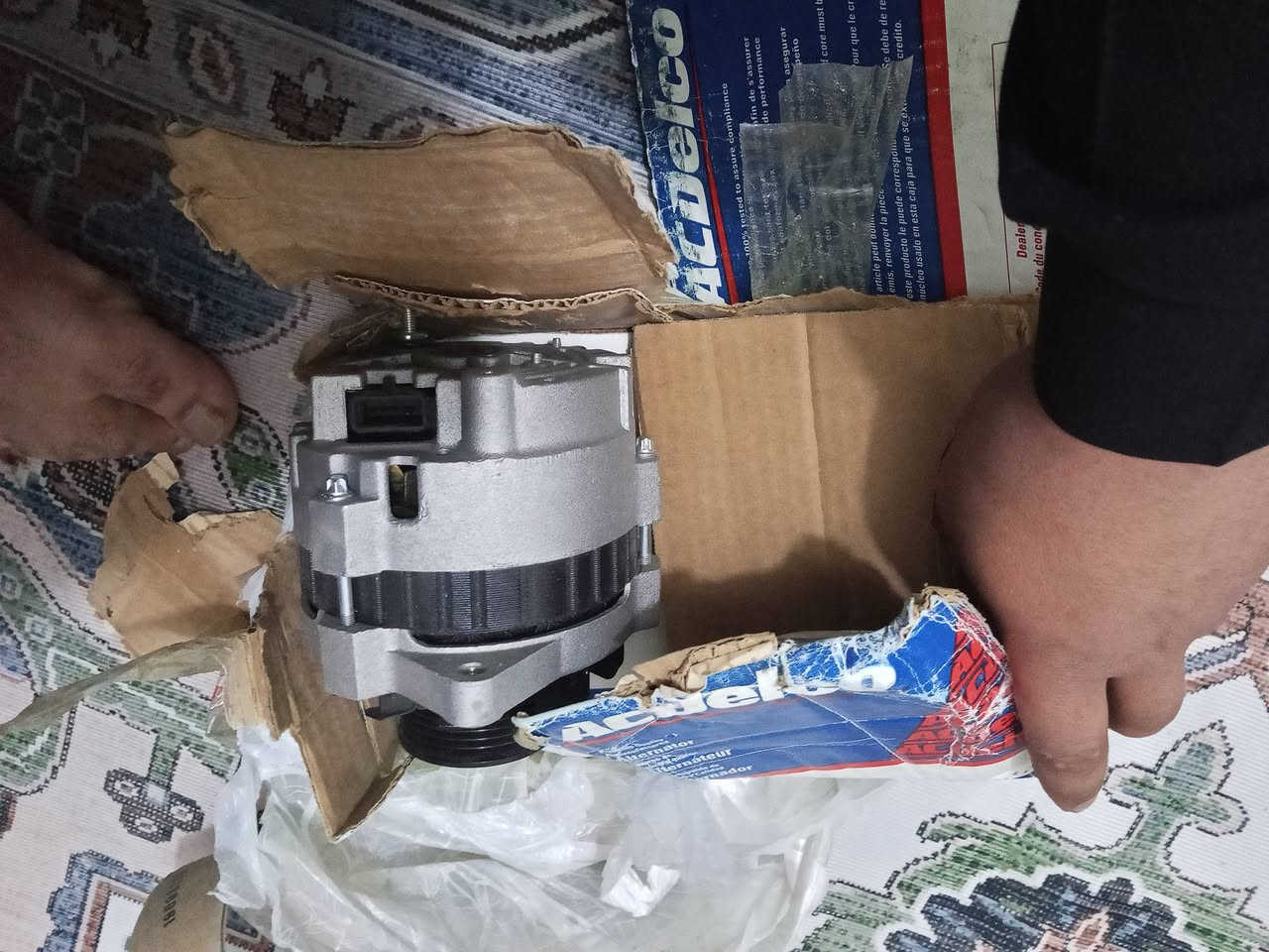 سلام عليكم شباب داينمو اولدز اصليه جديدة السعر 75
***********
