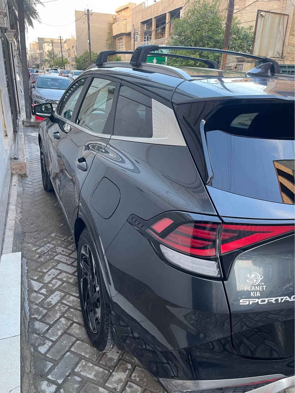 السلام عليكم سبورتج وارد امريكي موديل 2023 محدث البجم 2026 صبغ 3 قطع تصليح درجه اولى وسياره مصروف عليها وجاهزة بدون نواقص السعر 180 وبيها مجال مكانها بغداد الرصافه ورقمها بغداد دولي جديد صور الحادث راسلني ادزهم خاص 
*********** بغداد, العراق
